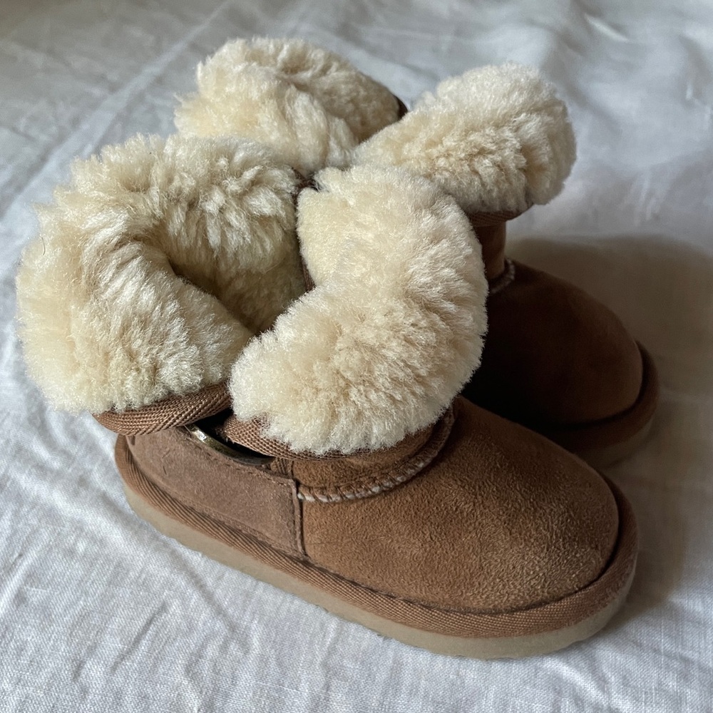 Overland shearling boots